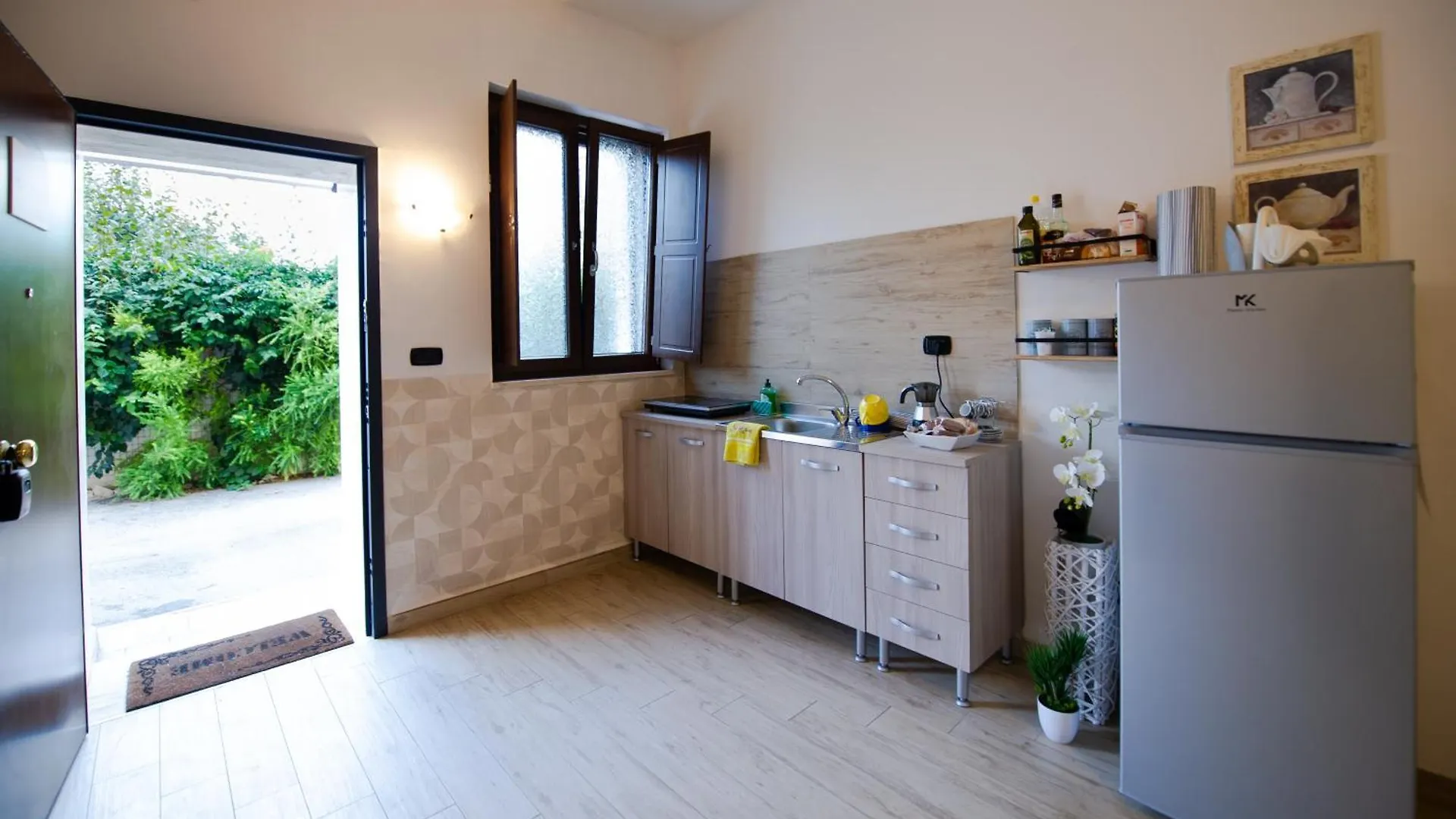 Intero Alloggio, Binario 18 Brindisi Appartement