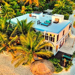 Pronoia Casa De Playa , Mahahual Mexico